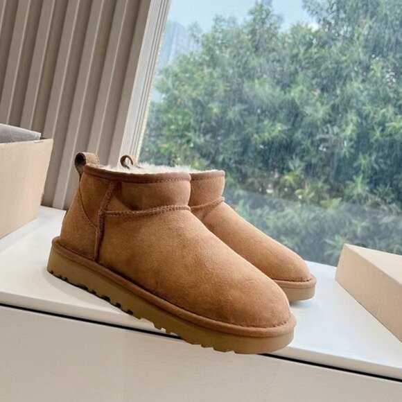 UGG Classic Ultra Mini Boots chestnut - Picture 1 of 9